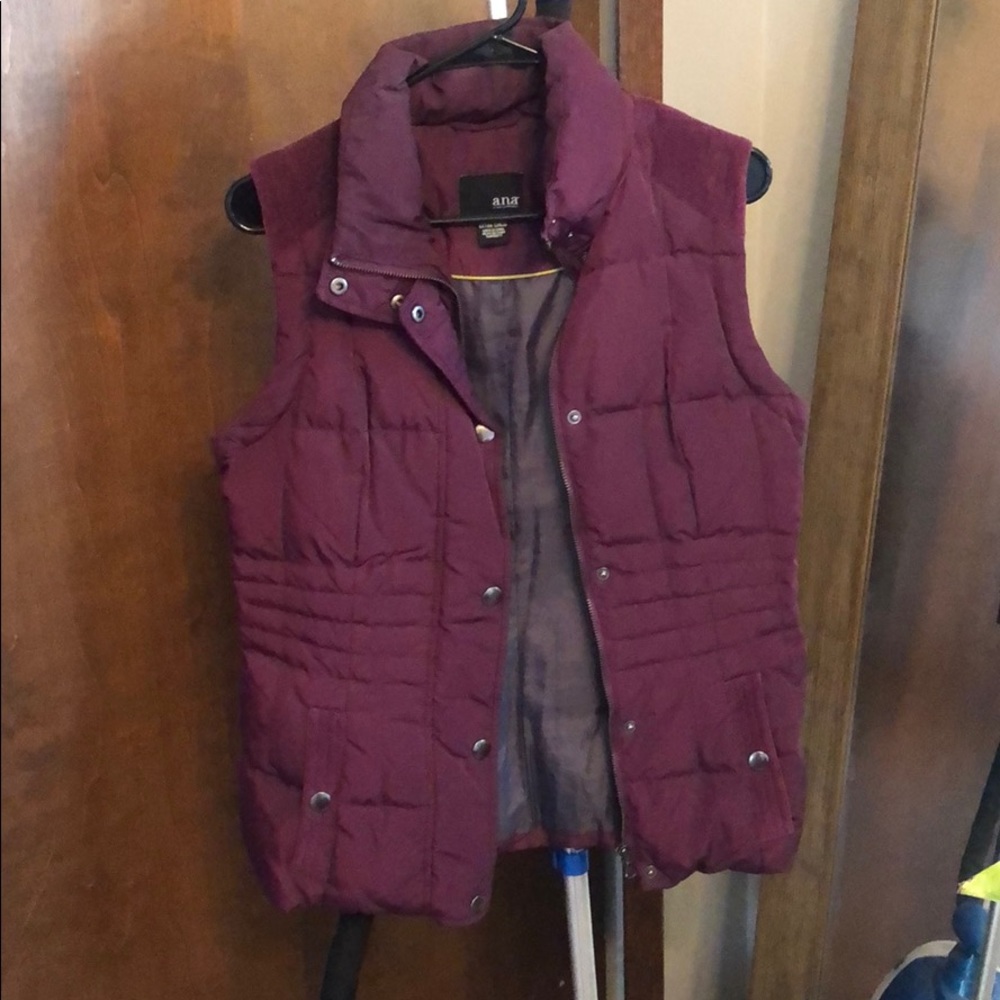 Maroon vest